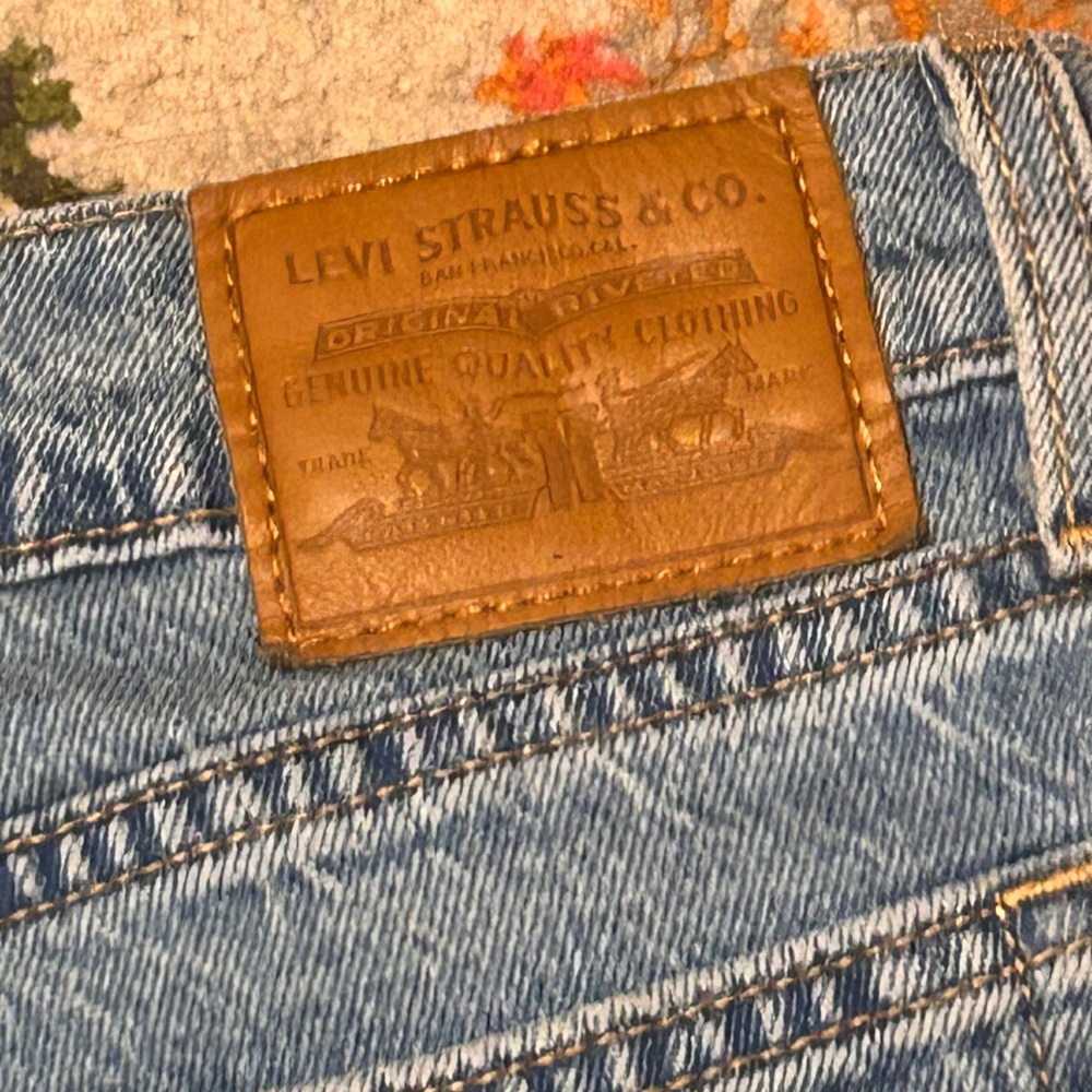Levi’s Medium Wash Wedgie Straight Ankle Women’s Jeans. Size 27 - Picture 8 of 13
